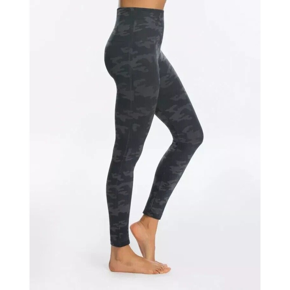 Spanx Look At Me Now Leggings Small Black Camo Seamless Shaping High Rise Active